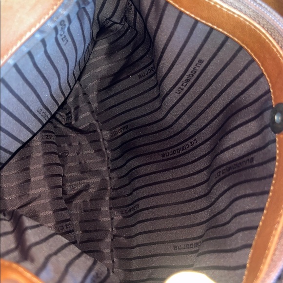 Liz Claiborne Leather Handbag Detachable Crossbody strap - Picture 6 of 9